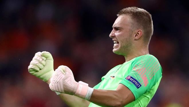 包含瓦伦西亚战胜强敌，实现三连胜的词条